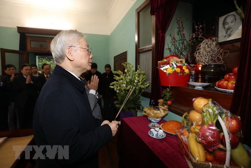 tong bi thu doan ket phat huy vai tro tap the lua chon mot tap the an khop dat loi ich quoc gia len tren het