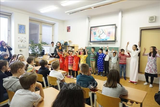 soi dong ngay van hoa viet nam tai ch czech