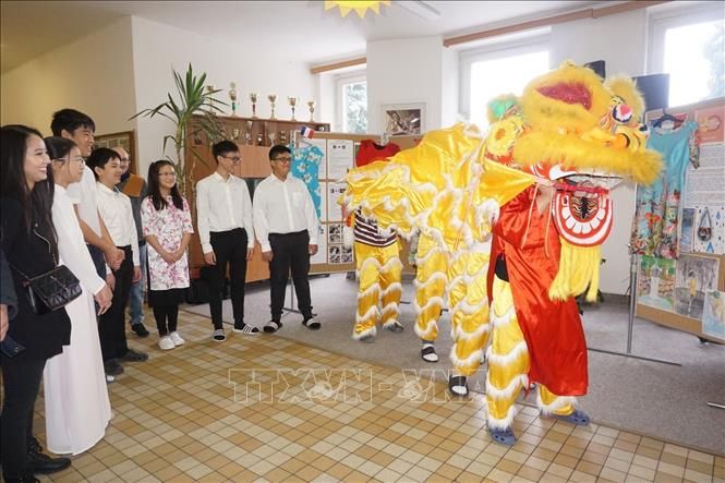 soi dong ngay van hoa viet nam tai ch czech