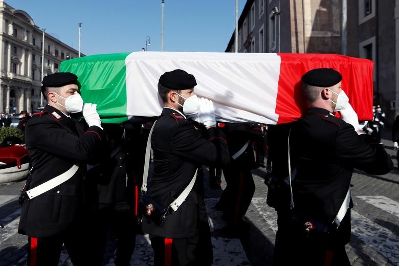 Ảnh ấn tượng tuần (22-28/2): Căng thẳng Armenia, Myanmar, đại khủng hoảng Covid-19 và lãnh đạo đối lập Nga ra dấu tay thể hiện chiến thắng