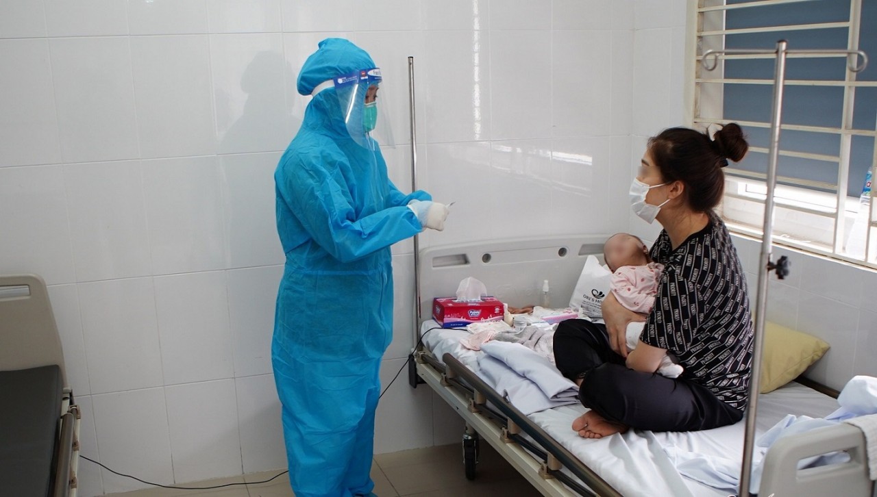 Phát hiện con là F0, cha mẹ cần làm ngay những việc này. (Nguồn: Veitnamnet) Phát hiện con là F0, cha mẹ cần làm ngay những việc này. (Nguồn: Veitnamnet)