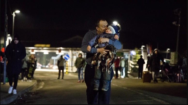 Xung đột Nga-Ukraine: Slovakia ban bố tình trạng khẩn cấp, NATO điều hơn nghìn binh sĩ và tên lửa