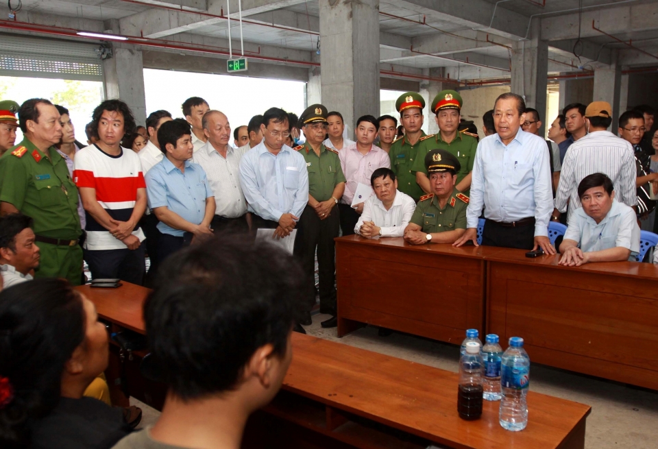 nhanh chong co bien phap cung cap nuoc dien de nguoi dan tro lai can ho sinh song