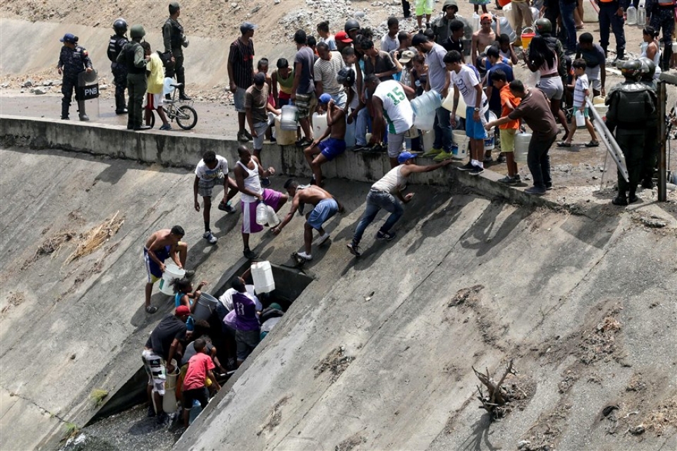 su kien trong tuan qua anh 9 163 be boi sang chanh o trieu tien