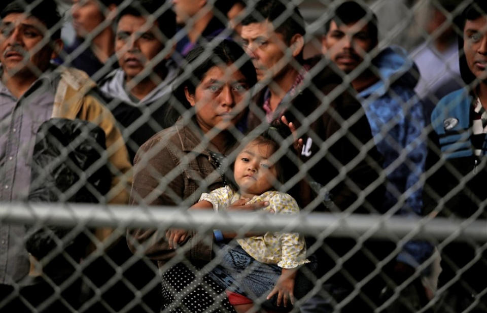 sau tuyen bo cat vien tro cac nuoc trung my nha trang de doa dong cua bien gioi voi mexico