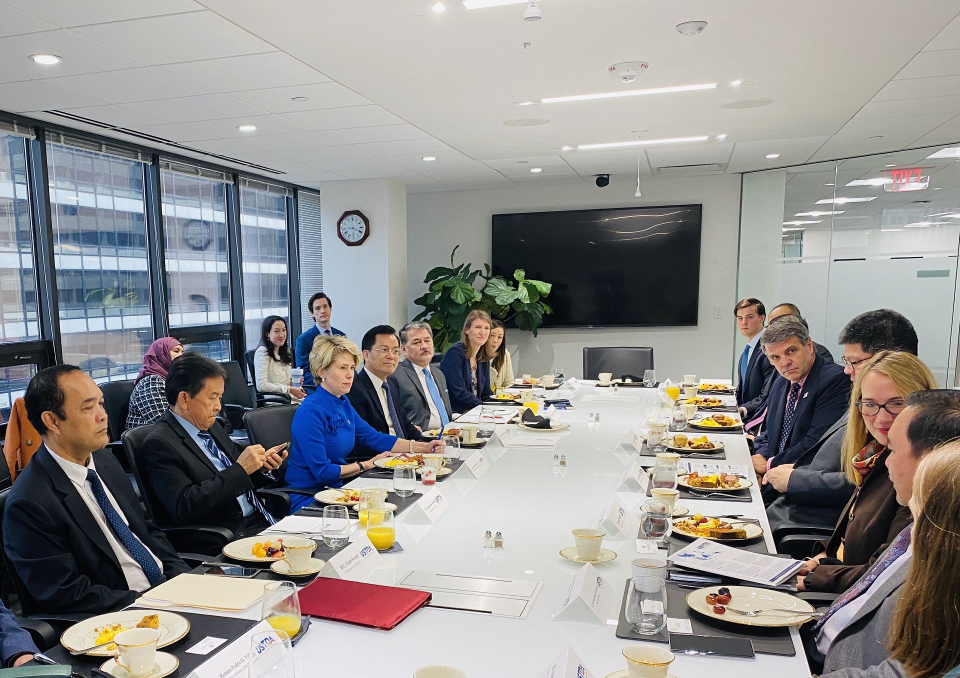 thuc day hop tac asean voi co quan thuong mai phat trien my va eximbank