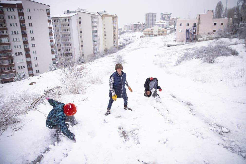 anh an tuong trong tuan 15 223 the goi te liet vi covid 19 va cach goi ten virus corona gay tranh cai cua ong trump