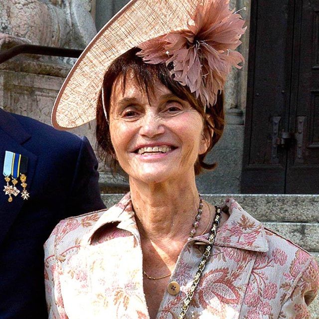 thanh vien hoang gia dau tien tren the gioi qua doi vi covid 19