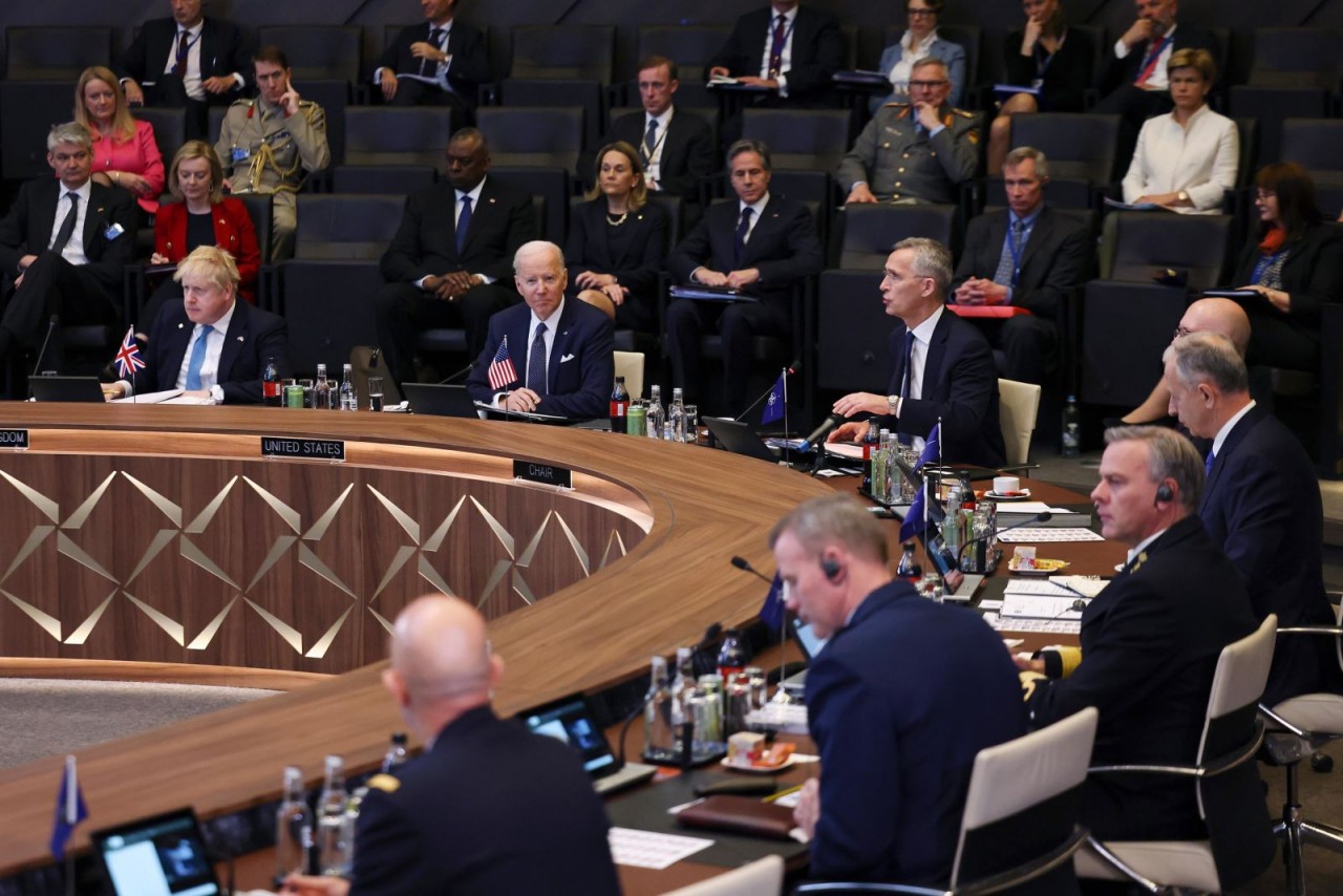 Ảnh ấn tượng tuần (21-27/3): Ukraine đề nghị được cấp xe tăng, NATO áp trừng phạt ‘chưa từng có’ lên Moscow, thêm án tù với nhân vật đối lập Nga