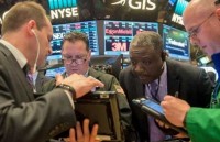 cang thang dia chinh tri gay suc ep len chung khoan my