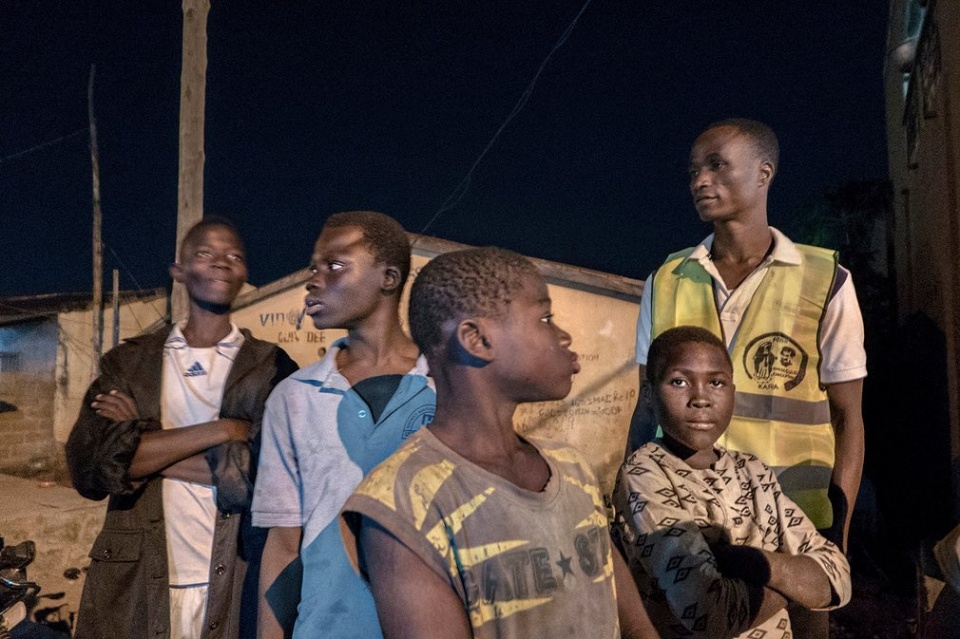 nhung dua tre tay phi thoat khoi cuoc song no le