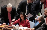 100 ngay dau tien cua tong thong donald trump qua anh