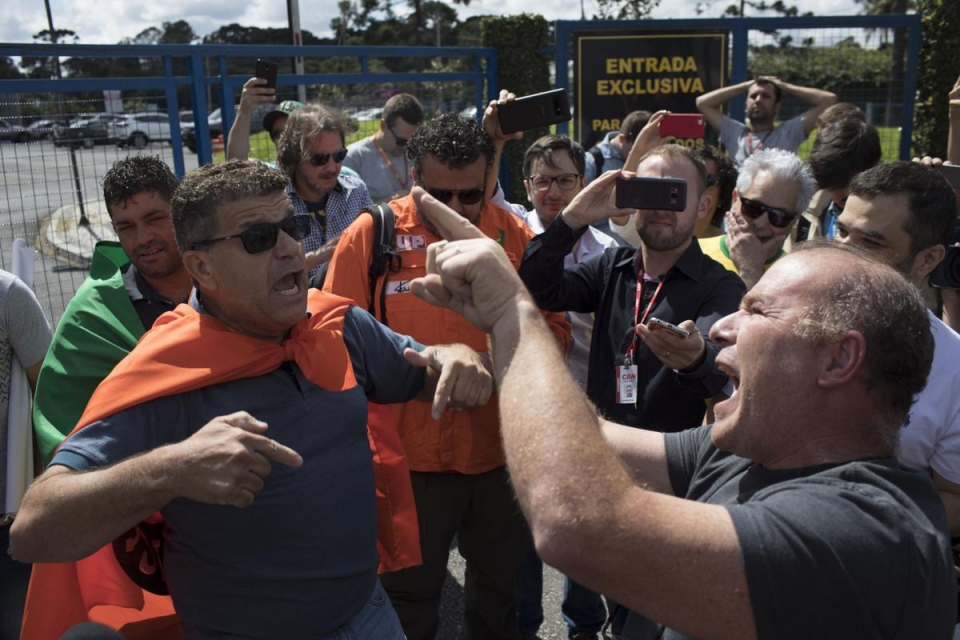 dung do lien quan vu bat giu cuu tong thong brazil lula da silva