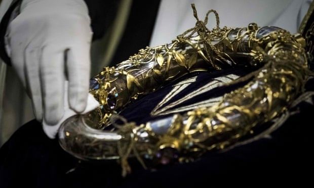 so phan cua nhung bau vat tai nha tho duc ba paris sau vu chay