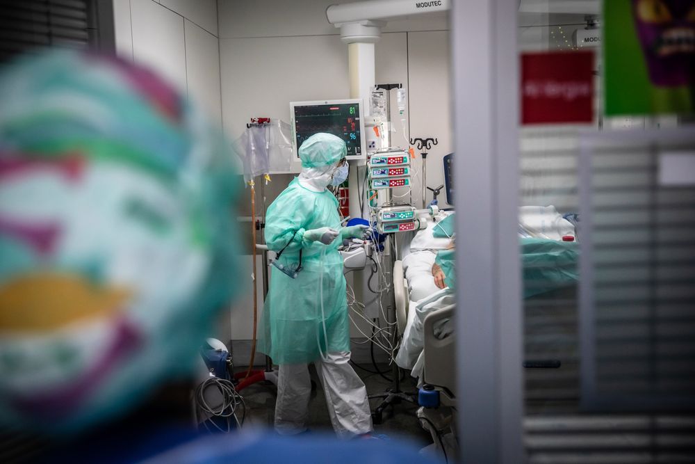 cap nhat 19h ngay 134 ca covid 19 tre tuoi va khong ro nguon lay tai nhat tang tay ban nha noi phong toa trung quoc thu nghiem vaccine thu 2