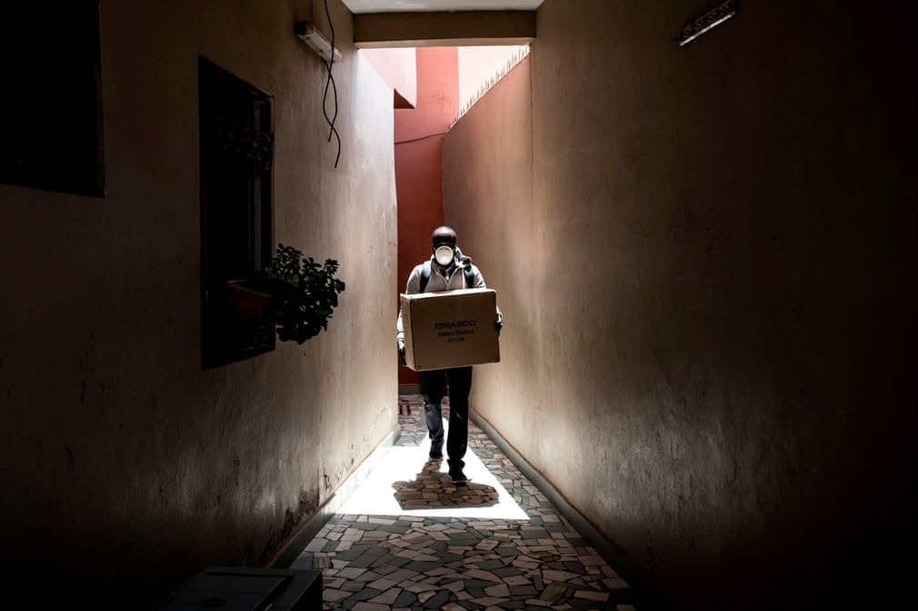 anh an tuong tuan 13 194 khau trang bap cai dinh chinh so lieu noi dau su gian du va long tri an giua dai dich covid 19