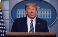 chuyen la thoi covid o my khach xit hoi cay vao nhau vi doi chung thang may