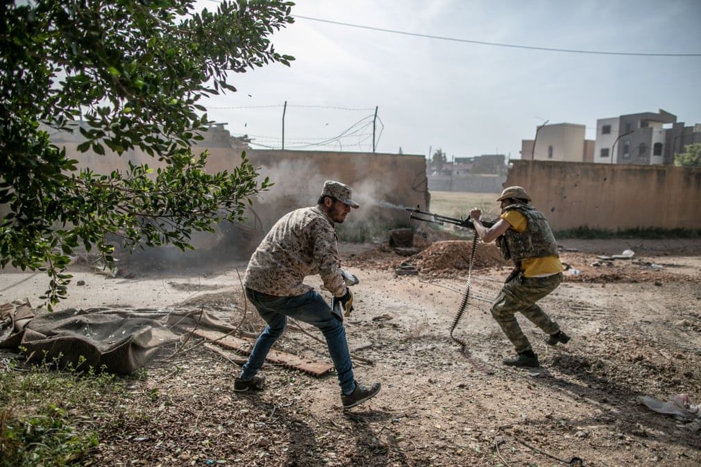 anh an tuong tuan 20 264 nhung buc anh ve covid 19 gay soc vu han tro lai va chien su cang thang o libya