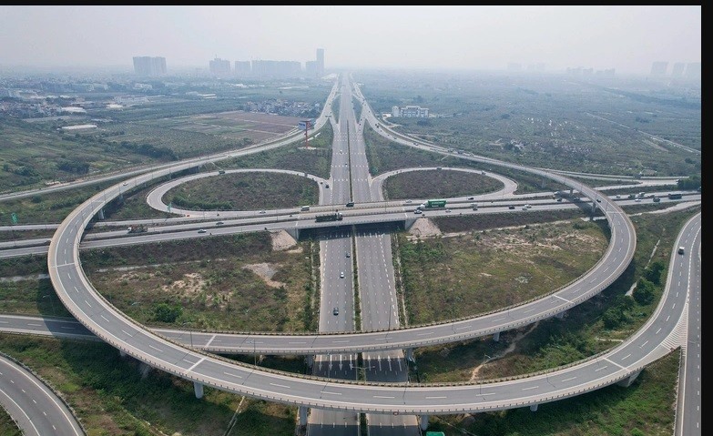 Bất động sản mới nhất: Nút giao Cổ Linh (Long Biên và Gia Lâm) kết nối đường Vành đai 3 với cao tốc Hà Nội - Hải Phòng (Ảnh: Dân trí).