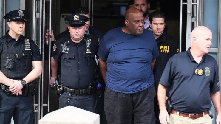 Vụ xả súng kinh hoàng tại New York Mỹ 5 thám tử được thưởng 50 000 USD