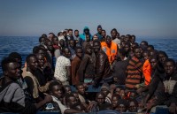 chong lam dung tinh duc tre em nho cong nghe