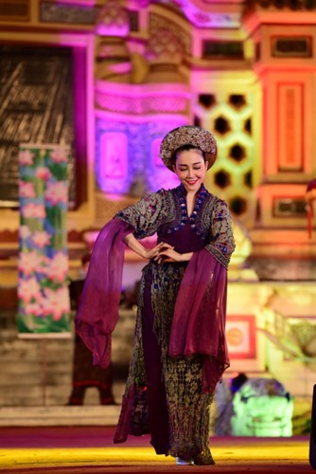 festival hue 2018 lung linh trong dem hoi sac mau van hoa viet han