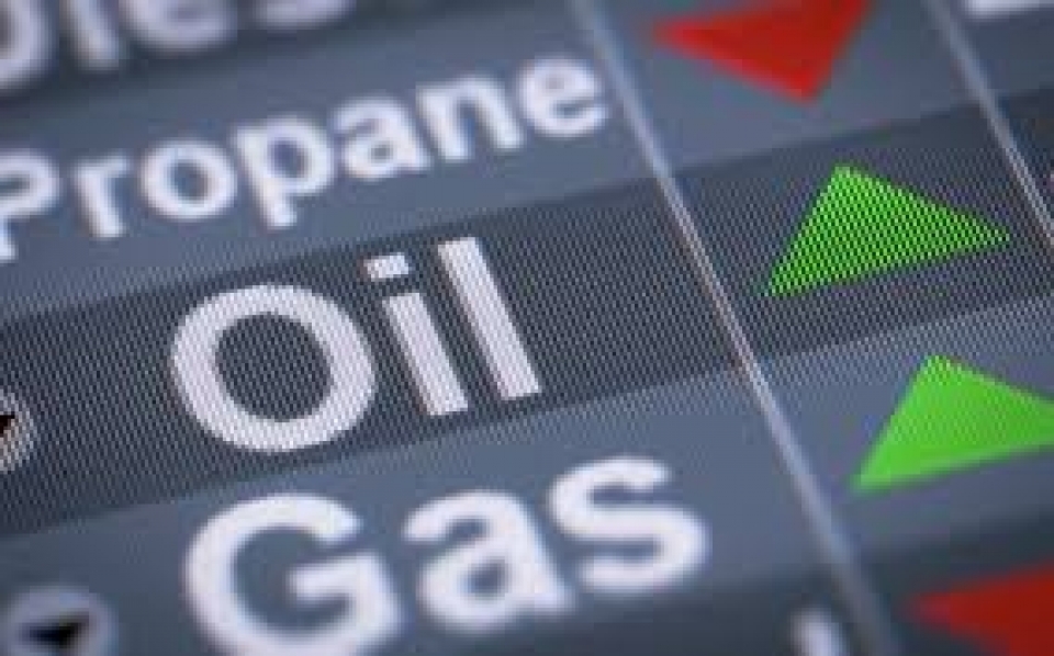 6 yeu to khien gia dau the gioi tang cao