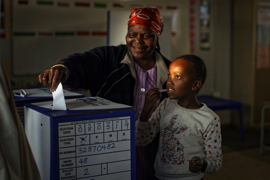 anh an tuong trong tuan 5 125 em be israel choi voi sung va nhung bat ngo gay soc