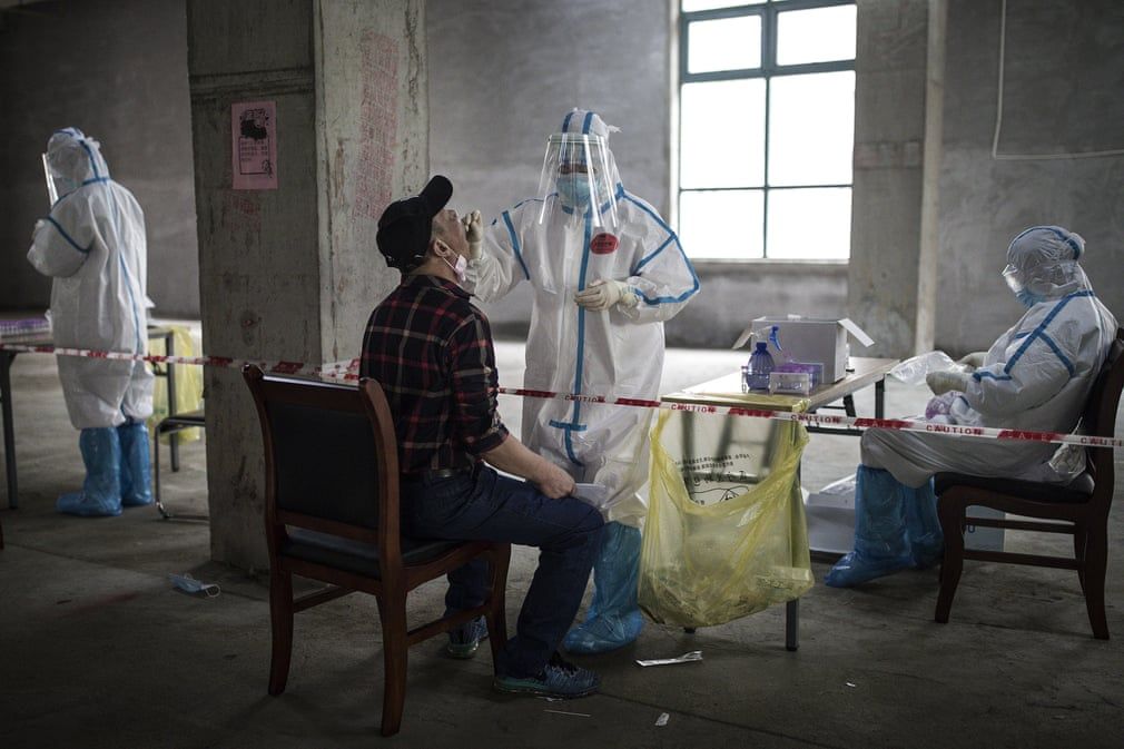 anh an tuong tuan 11 175 covid 19 mang dau thuong den nuoc nga giuong quan tai va thi the bi bo roi