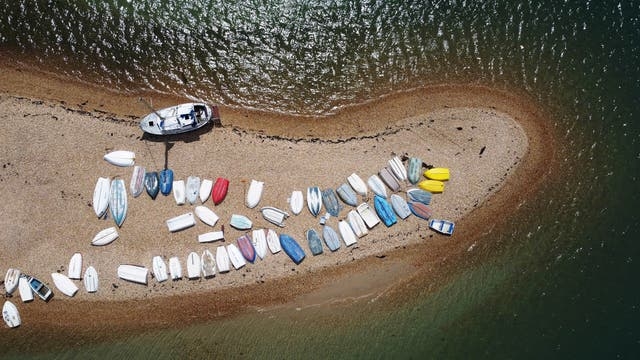 Ảnh ấn tượng tuần 24-30/5: Màn trời chiếu đất ở Dải Gaza, nụ cười của ông Putin với Tổng thống Belarus và diễn biến mới ở Myanmar