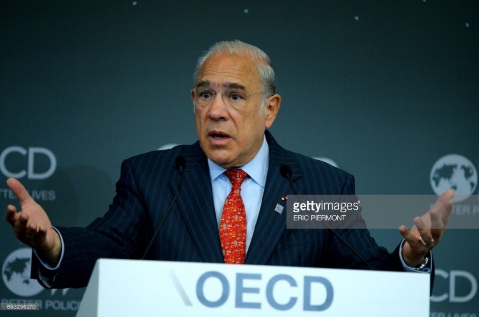 oecd keu goi cai cach li nh vu c dich vu