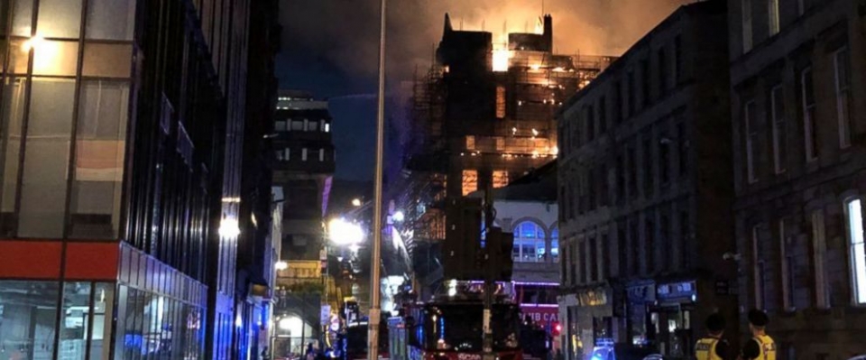 anh chay lon tai truong nghe thuat glasgow