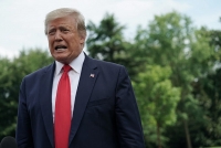 tong thong donald trump muon tien phat che nhan