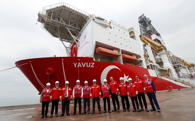 giua cang thang voi phuong tay tho nhi ky gui tau khoan moi den dong dia trung hai