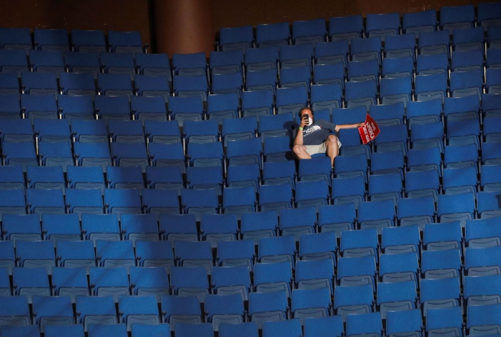 anh an tuong tuan 22 286 ong trump tai khoi dong chien dich tranh cu song than covid 19 can quet brazil va an do