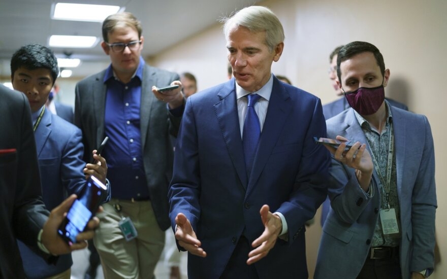 Vụ máy bay Ryanair: Thượng nghị sĩ Mỹ hối thúc trừng phạt kinh tế hà khắc hơn đối với Belarus