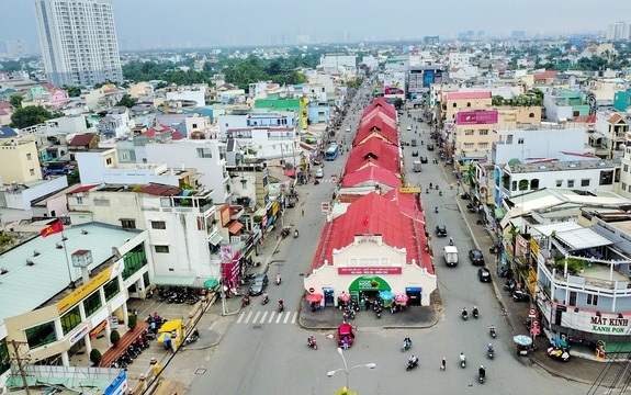 Bất động sản mới nhất: Giá đất TP Thủ Đức vẫn neo cao; nhà đầu tư rục rịch gom hàng; nhận định thị trường địa ốc cuối năm