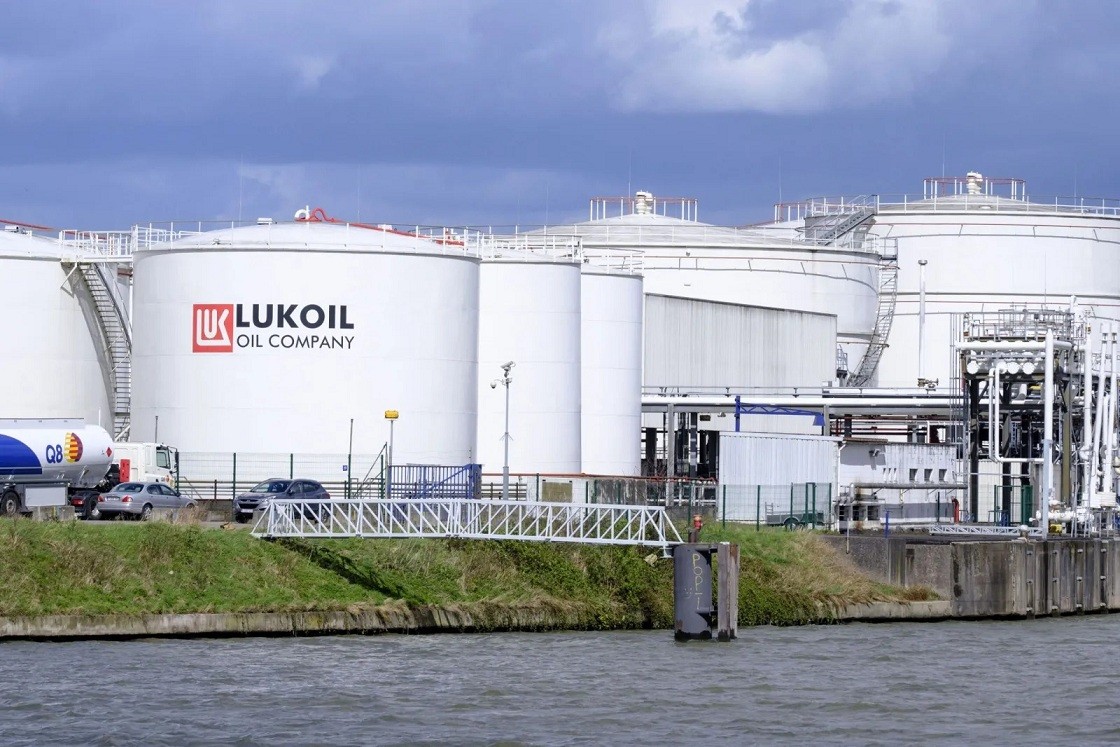 Italy có thể quốc hữu hóa nhà máy lọc dầu của tập đoàn Nga tại Sicily. (Nguồn: 247newsbulletin.com)