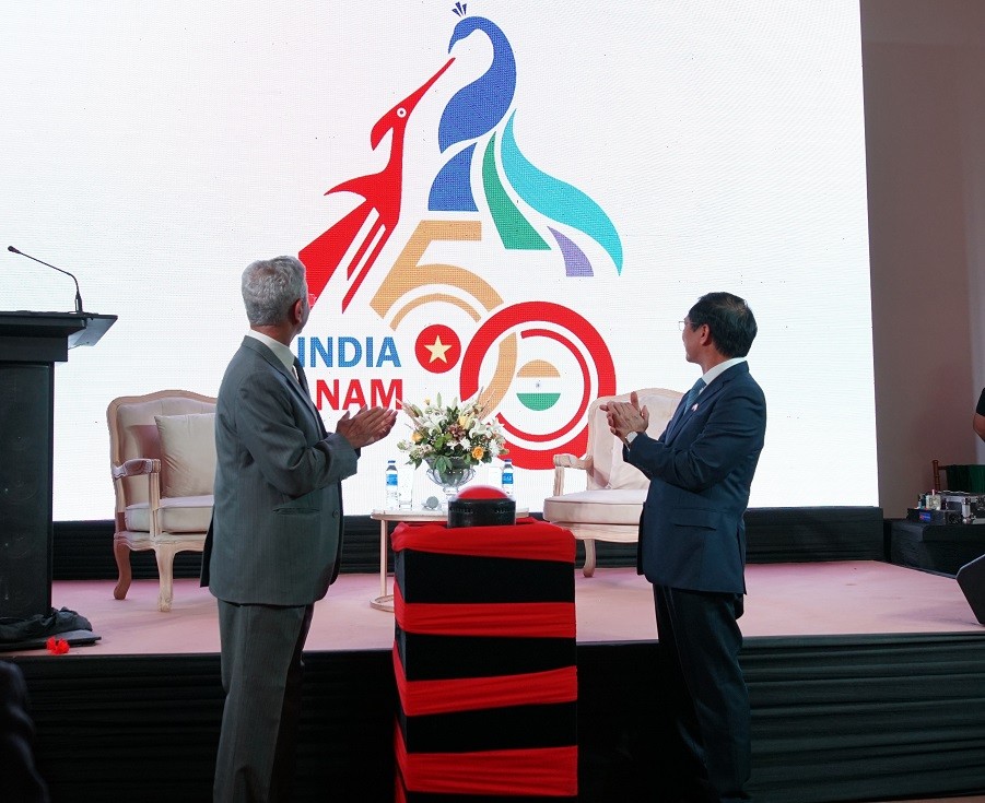 Bộ trưởng Ngoại giao Bùi Thanh Sơn gặp song phương Bộ trưởng Ngoại giao Ấn Độ Jaishankar