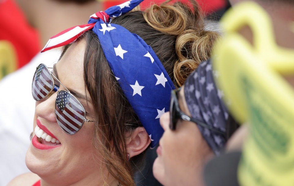 nuoc my tung bung ky niem ngay quoc khanh lan thu 241