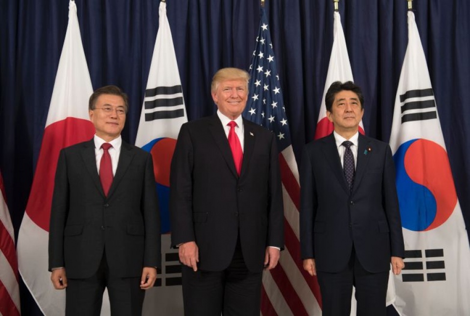 cac nha lanh dao the gioi ben le g20