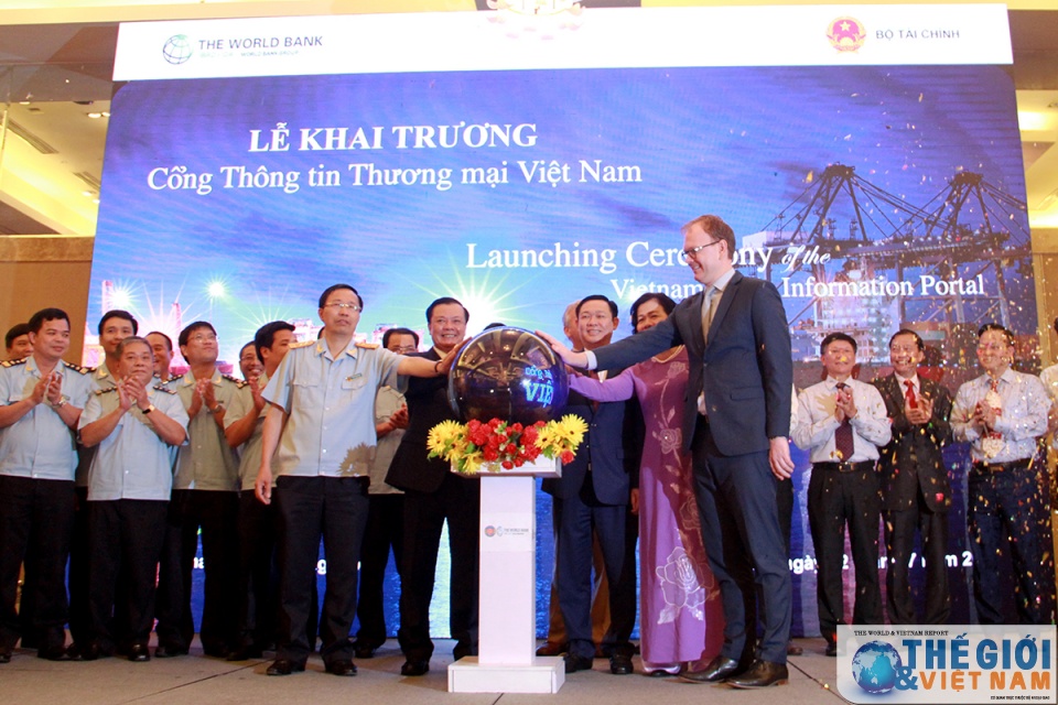 khai truong cong thong tin thuong mai viet nam
