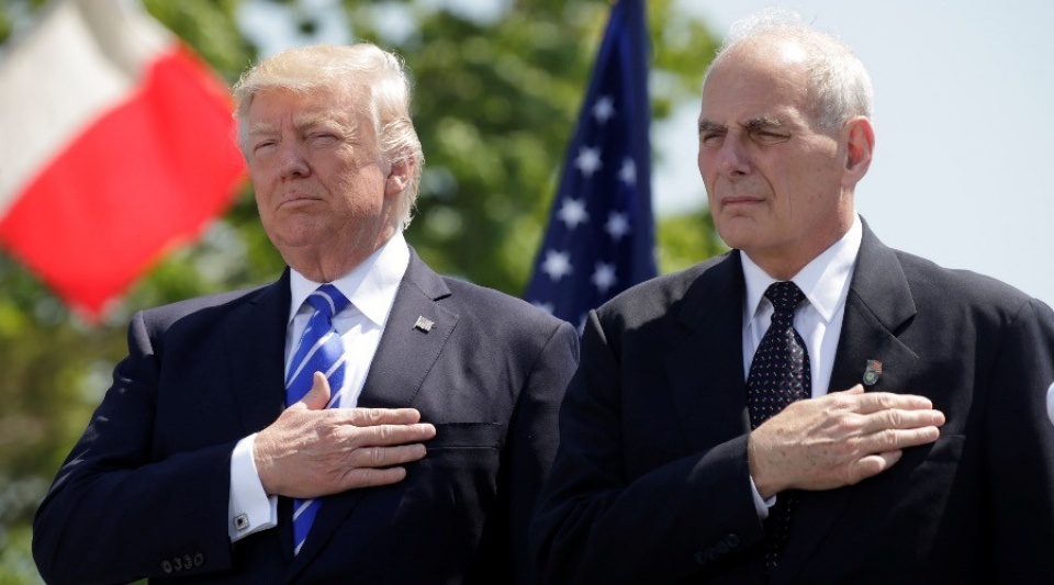 tong thong my d trump thay the chanh van phong nha trang