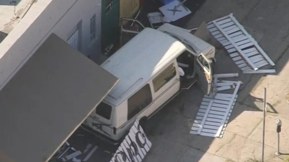 nhieu nguoi bi thuong trong vu lao xe tai tai my