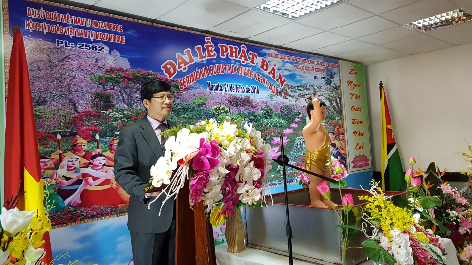 cong dong nguoi viet tai mozambique han hoan to chuc dai le phat dan