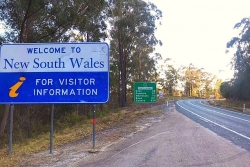Dịch Covid-19: Lần đầu tiên sau 100 năm, Australia đóng cửa vô thời hạn biên giới 2 bang đông dân nhất