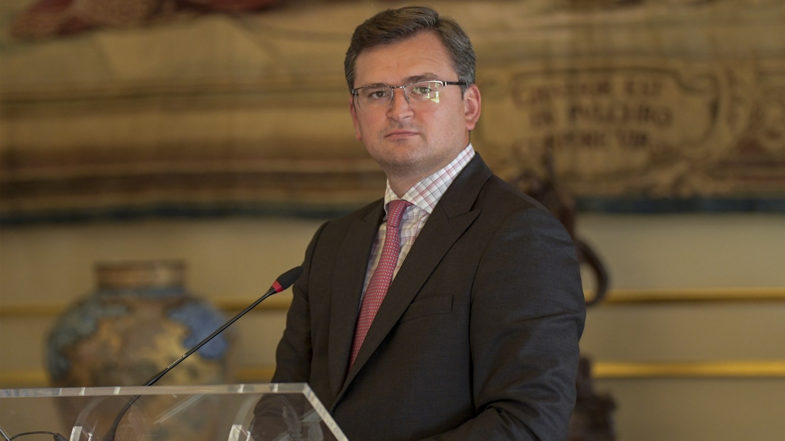 Bộ trưởng Ngoại giao Ukraine, Dmitry Kuleba. (Nguồn: Newsweek) Bộ trưởng Ngoại giao Ukraine, Dmitry Kuleba. (Nguồn: Newsweek)