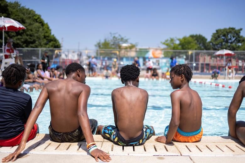 Ảnh ấn tượng tuần 28/6-4/7: Nga, Ukraine, Mỹ, NATO làm ‘dậy sóng’ Biển Đen, Đông Jerusalem ‘sôi sục’ và tai nạn máy bay thảm khốc ở Philippines