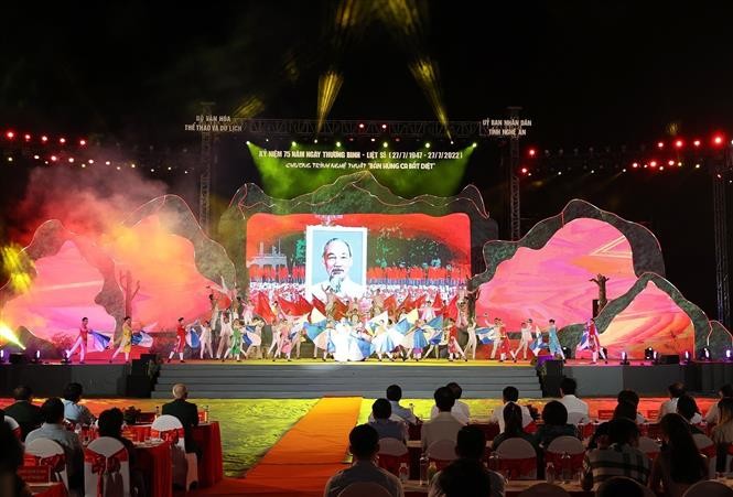 75 năm Ngày Thương binh-Liệt sĩ: Thủ tướng Phạm Minh Chính dự chương trình nghệ thuật Bản hùng ca bất diệt. (Nguồn: TTXVN)