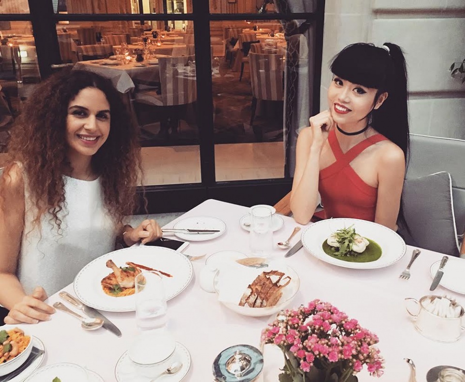 Check-in các nhà hàng sang chảnh Paris với siêu mẫu Việt check in cac nha hang sang chanh paris voi sieu mau viet